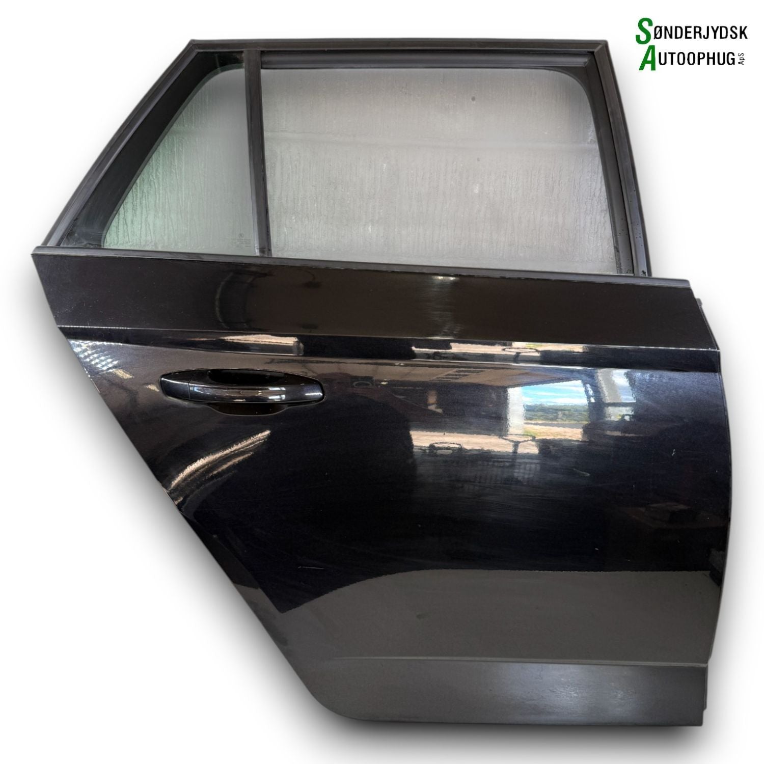 Skoda Fabia Bagdør H Med OEM Nr. 6V9833056A Fra Skoda Ophugger