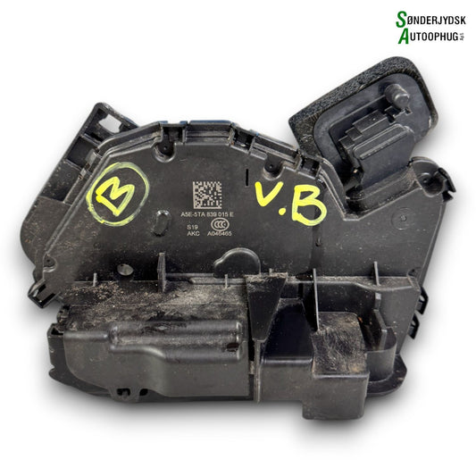 Skoda Fabia Dørlås Med OEM Nr. 5G4839015D Fra Skoda Ophugger