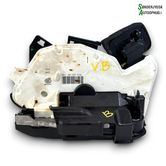 Skoda Octavia Dørlås Med OEM Nr. 5E0839015A Fra Skoda Ophugger