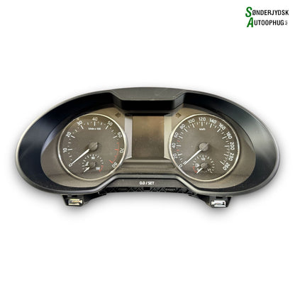 Skoda Octavia Speedometer - Instrument Med OEM Nr. 5E0920750B Fra Skoda Ophugger