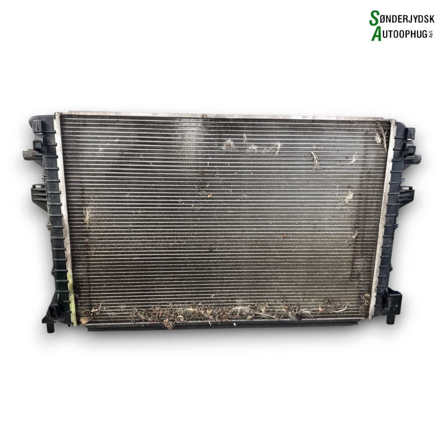 Skoda Octavia Køler Med OEM Nr. 5Q0121251EJ Fra Skoda Ophugger