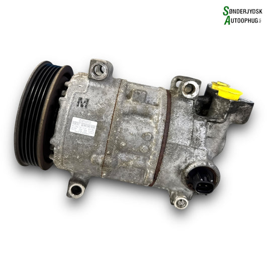 Toyota Verso Aircondition Pumpe Med OEM Nr. 883100F050 Fra Toyota Ophugger