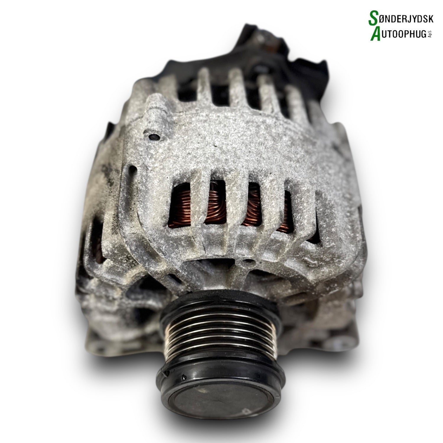 Ford Focus Generator Med OEM Nr. 2260730 Fra Ford Ophugger