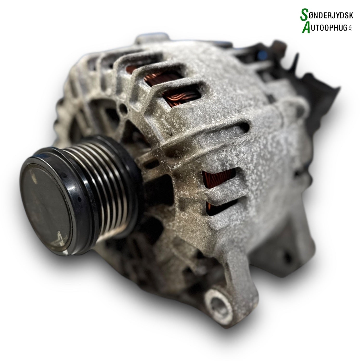 Ford Focus Generator Med OEM Nr. AV6N10300GC Fra Ford Ophugger