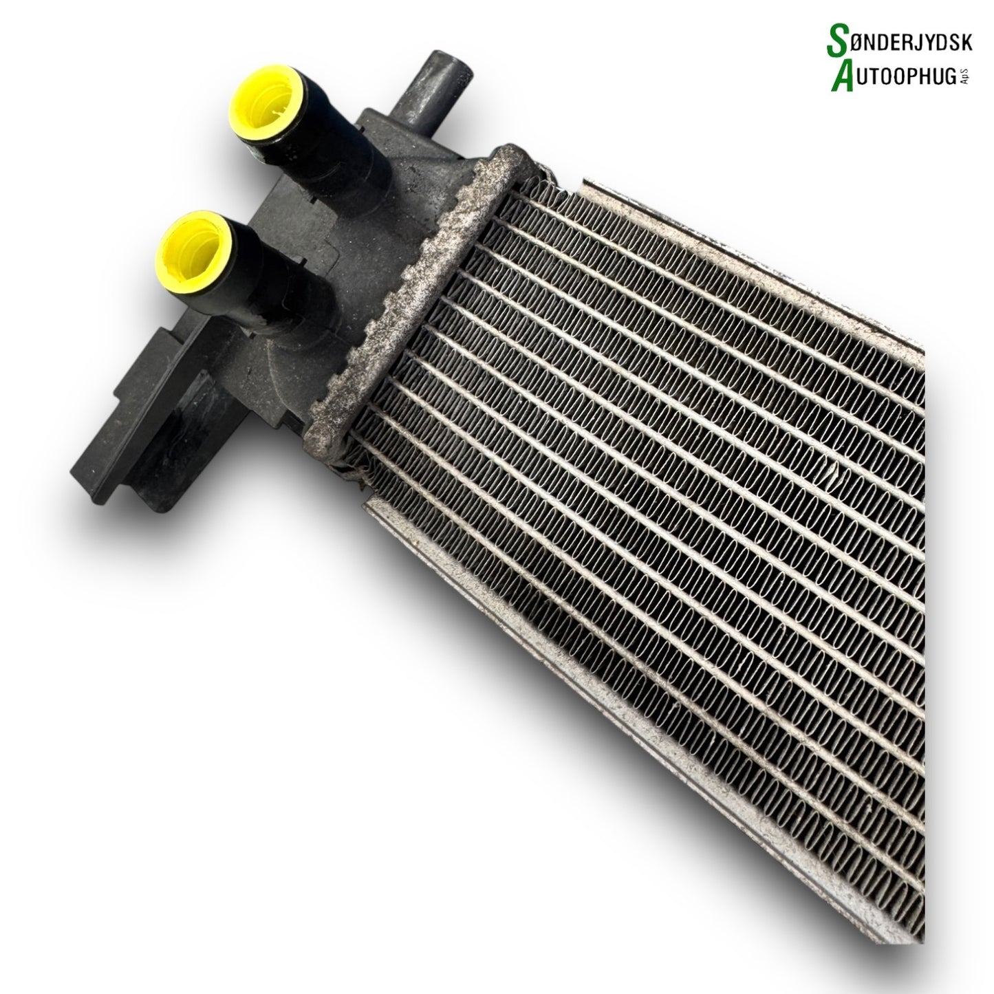 VW Polo 6C Køler Intercooler Med OEM Nr. 6R0145805E Fra VW Ophugger