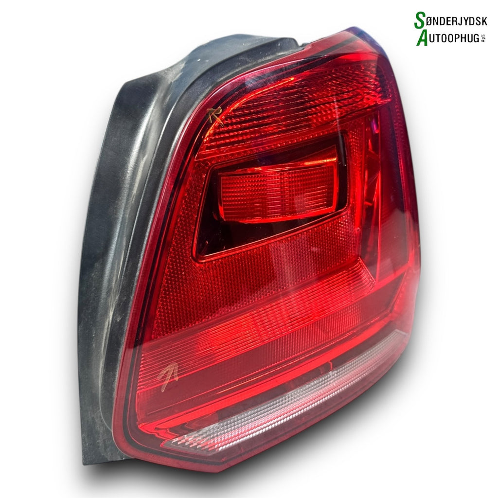 VW Polo 6C Baglygte Med OEM Nr. 6C0945096 Fra VW Ophugger