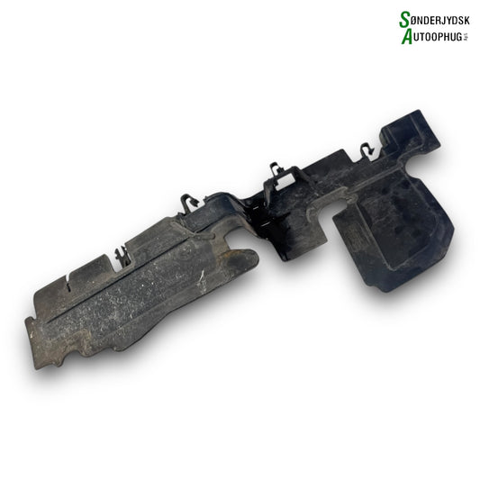 VW Polo 6C Front, Løsdele Med OEM Nr. 6R0121284D Fra VW Ophugger