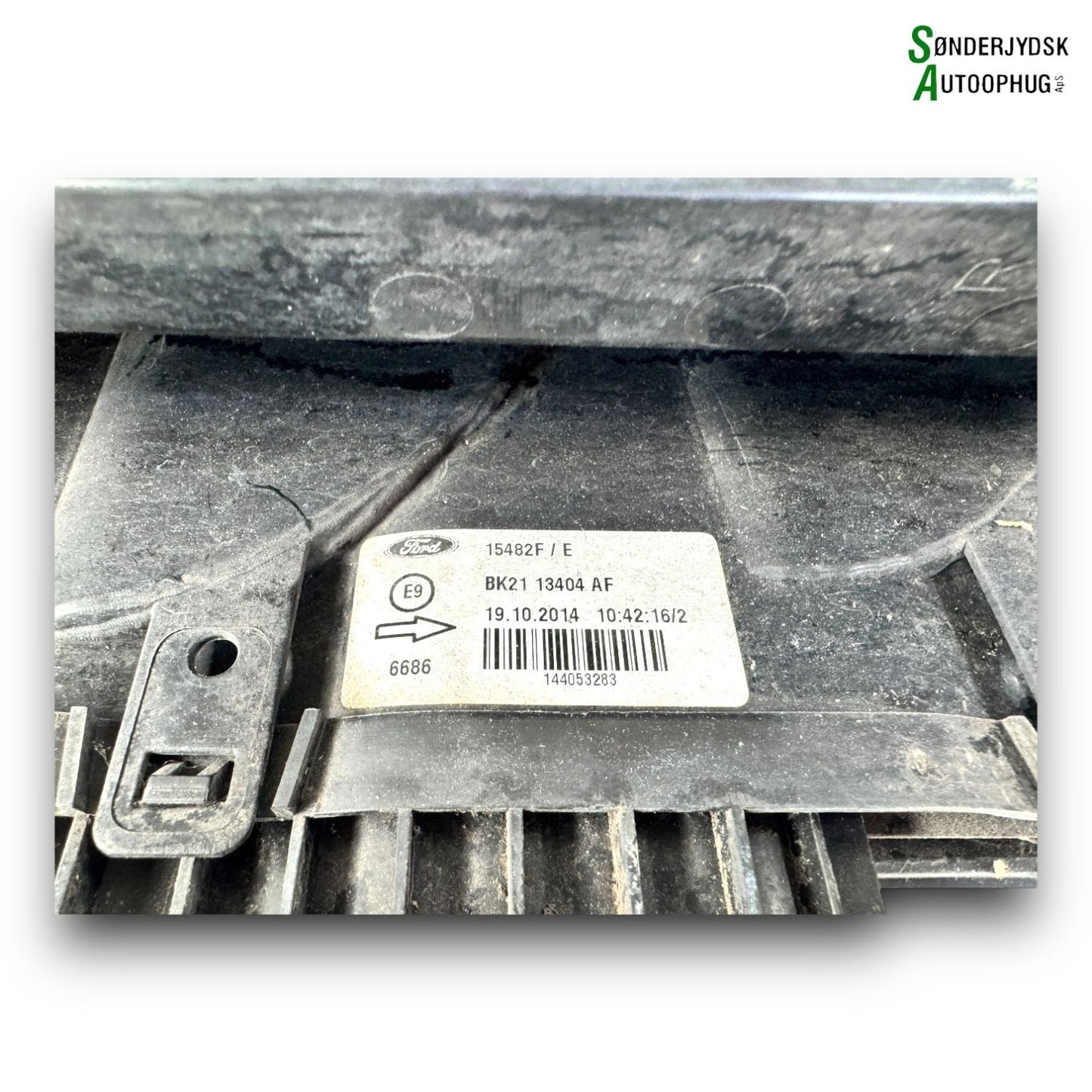 Ford Transit Custom Baglygte Med OEM Nr. BK2113404AB Fra Ford Ophugger