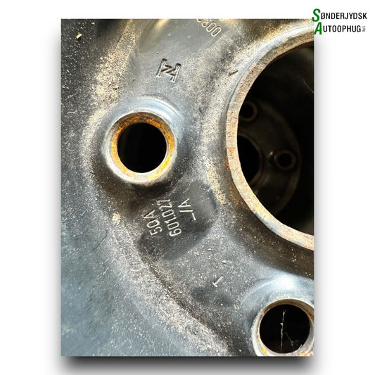 VW Golf 7 AU Fælg Med OEM Nr. 5QA601027 Fra VW Ophugger