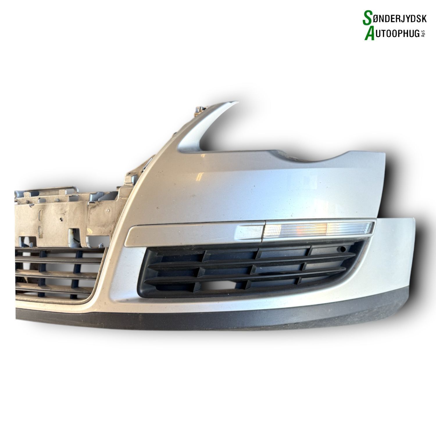 VW Passat 3C Forkofanger Med OEM Nr. 3C0853671C Fra VW Ophugger