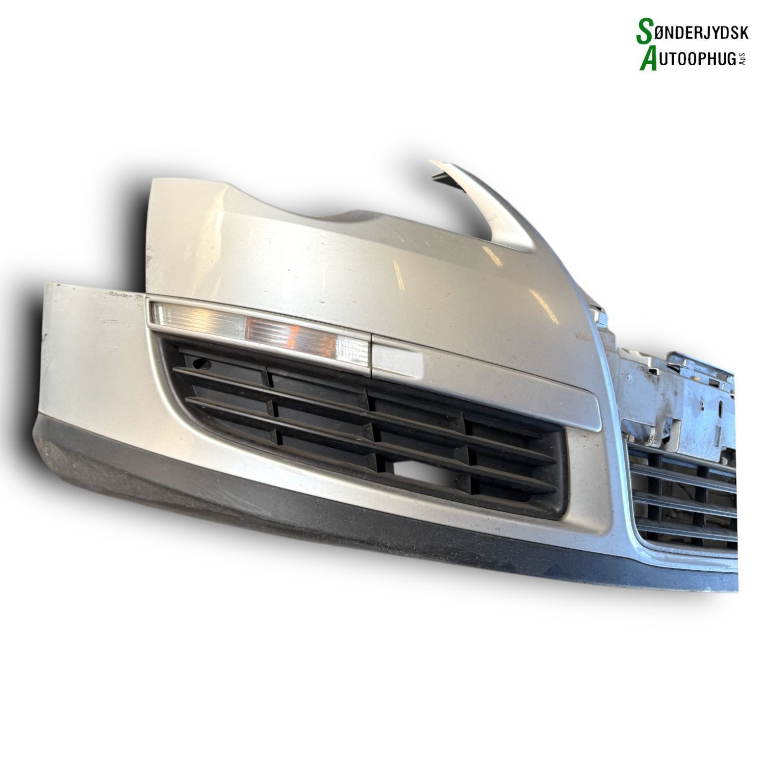 VW Passat 3C Forkofanger Med OEM Nr. 3C0853671C9B9 Fra VW Ophugger