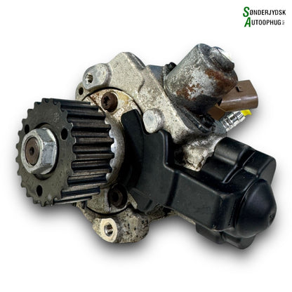 VW Polo 6C Højtrykspumpe Med OEM Nr. 04B130755H Fra VW Ophugger