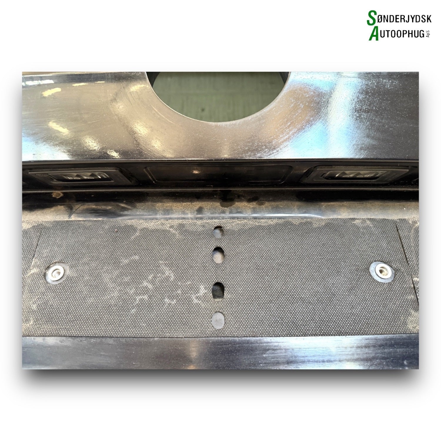 VW Golf 7 AU Bagklap Med OEM Nr. 5G9827025E Fra VW Ophugger