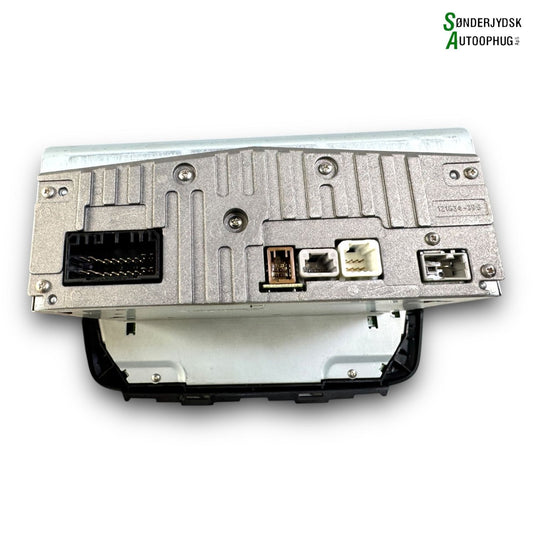 Suzuki Baleno Radio M/Cd Med OEM Nr. 3910168PF0	 Fra Suzuki Ophugger
