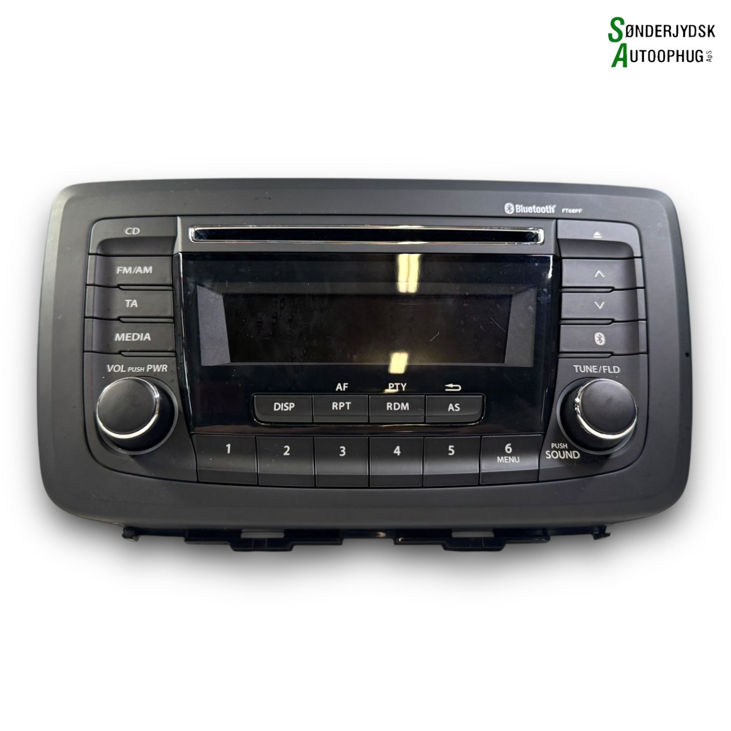 Suzuki Baleno Radio M/Cd Med OEM Nr. 3910168PF0	 Fra Suzuki Ophugger