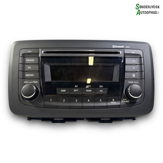 Suzuki Baleno Radio M/Cd Med OEM Nr. 3910168PF0 Fra Suzuki Ophugger