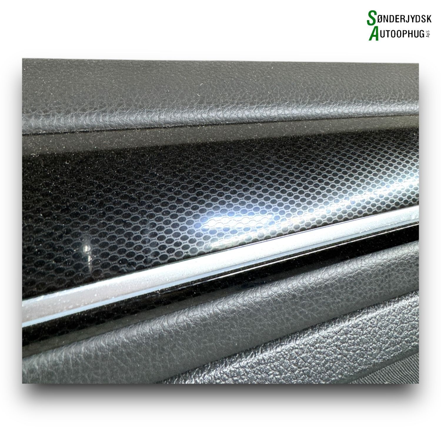 VW Golf 7 AU Dørbeklædning Med OEM Nr. 5G0868040A Fra VW Ophugger