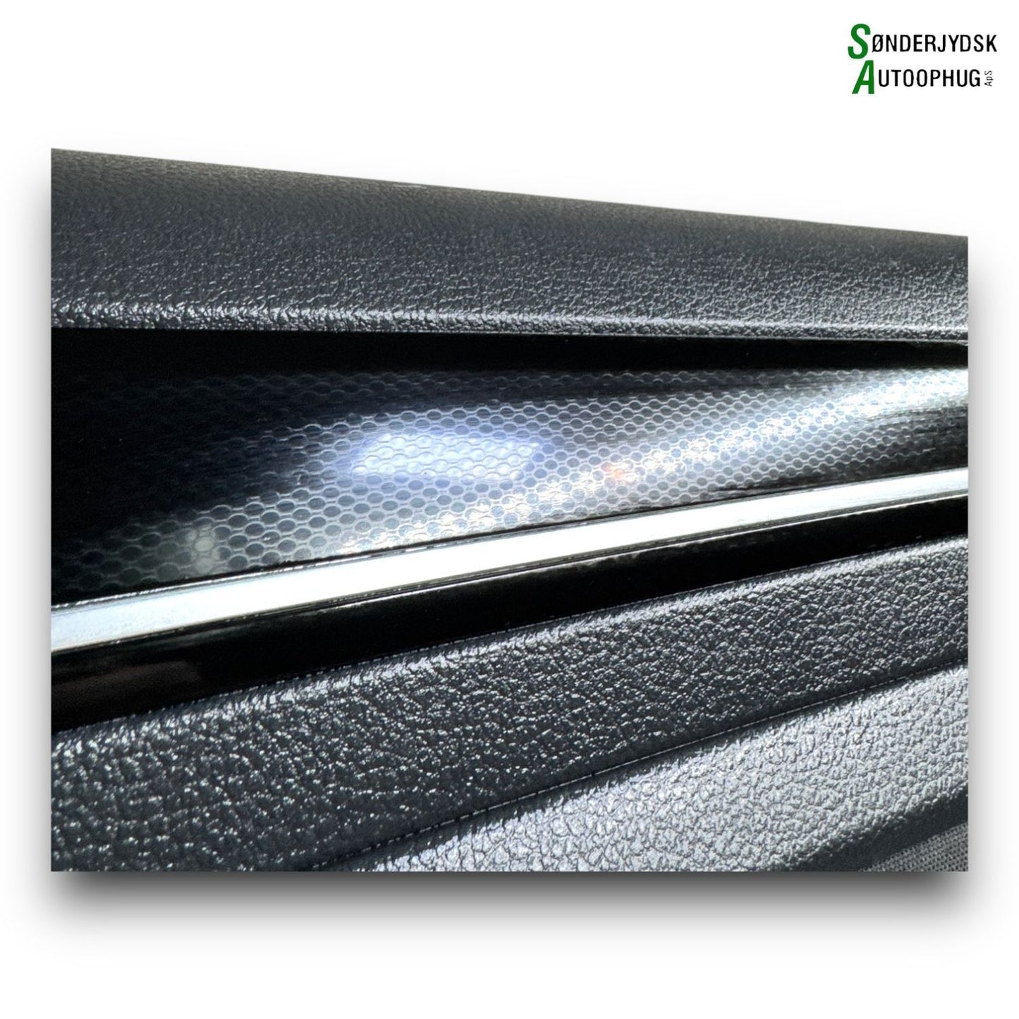 VW Golf 7 AU Dørbeklædning Med OEM Nr. 5G9867222A Fra VW Ophugger