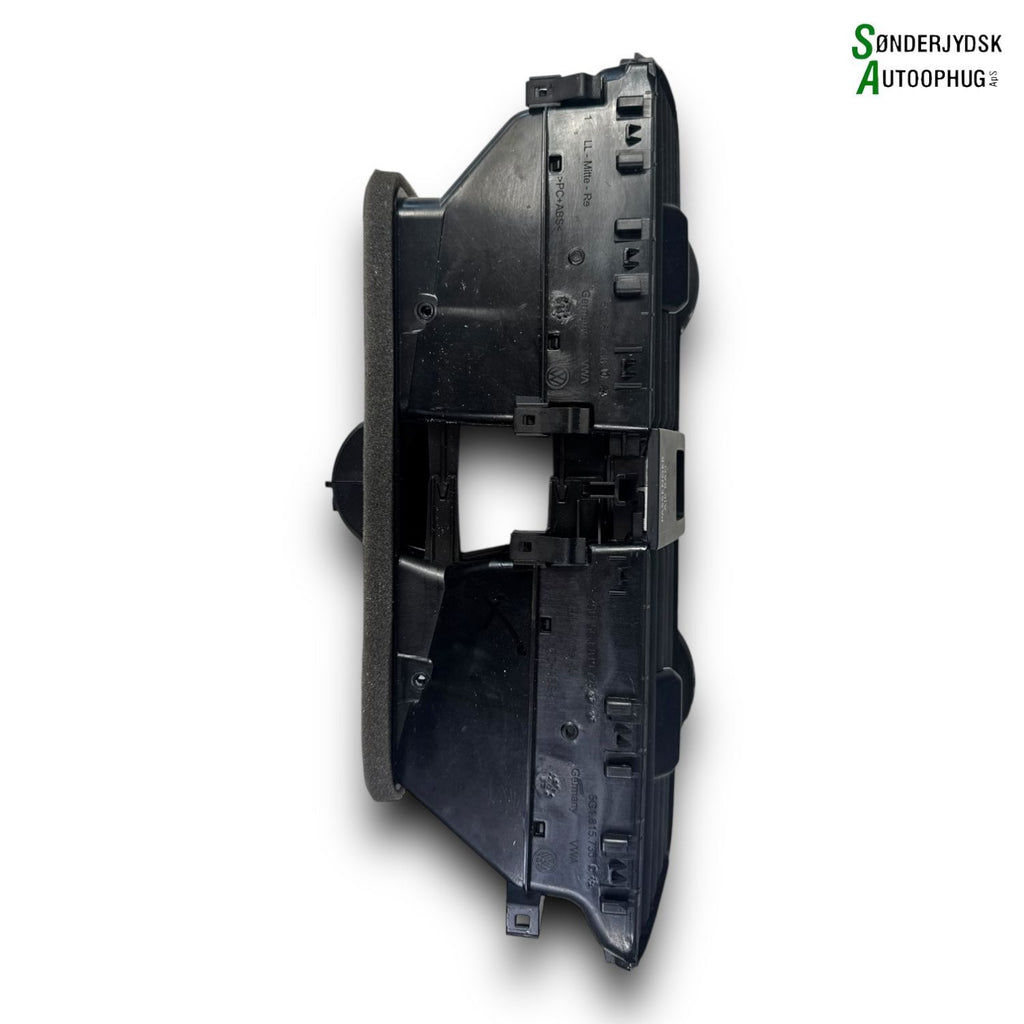 VW Golf 7 Au Friskluftsdyse Med OEM Nr. 5G1815736 Fra VW Ophugger