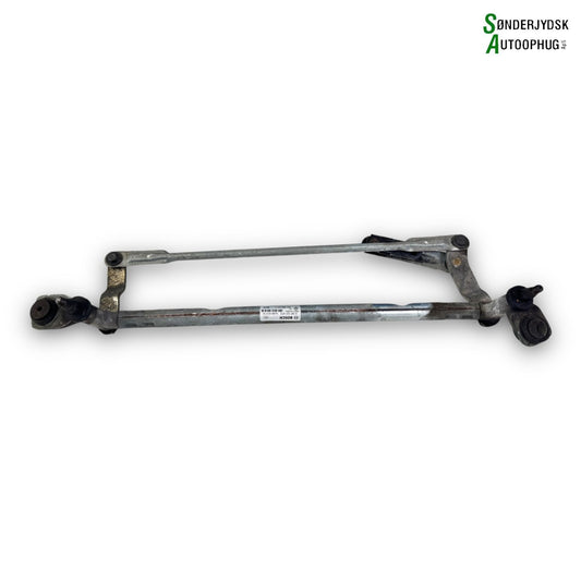 VW Golf 7 AU Viskertræk Med OEM Nr. 5G1955023D Fra VW Ophugger