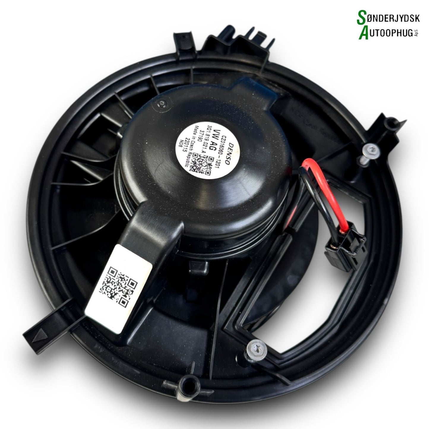 VW Passat 3G Varmeblæser Med OEM Nr. 3Q1819021D Fra VW Ophugger