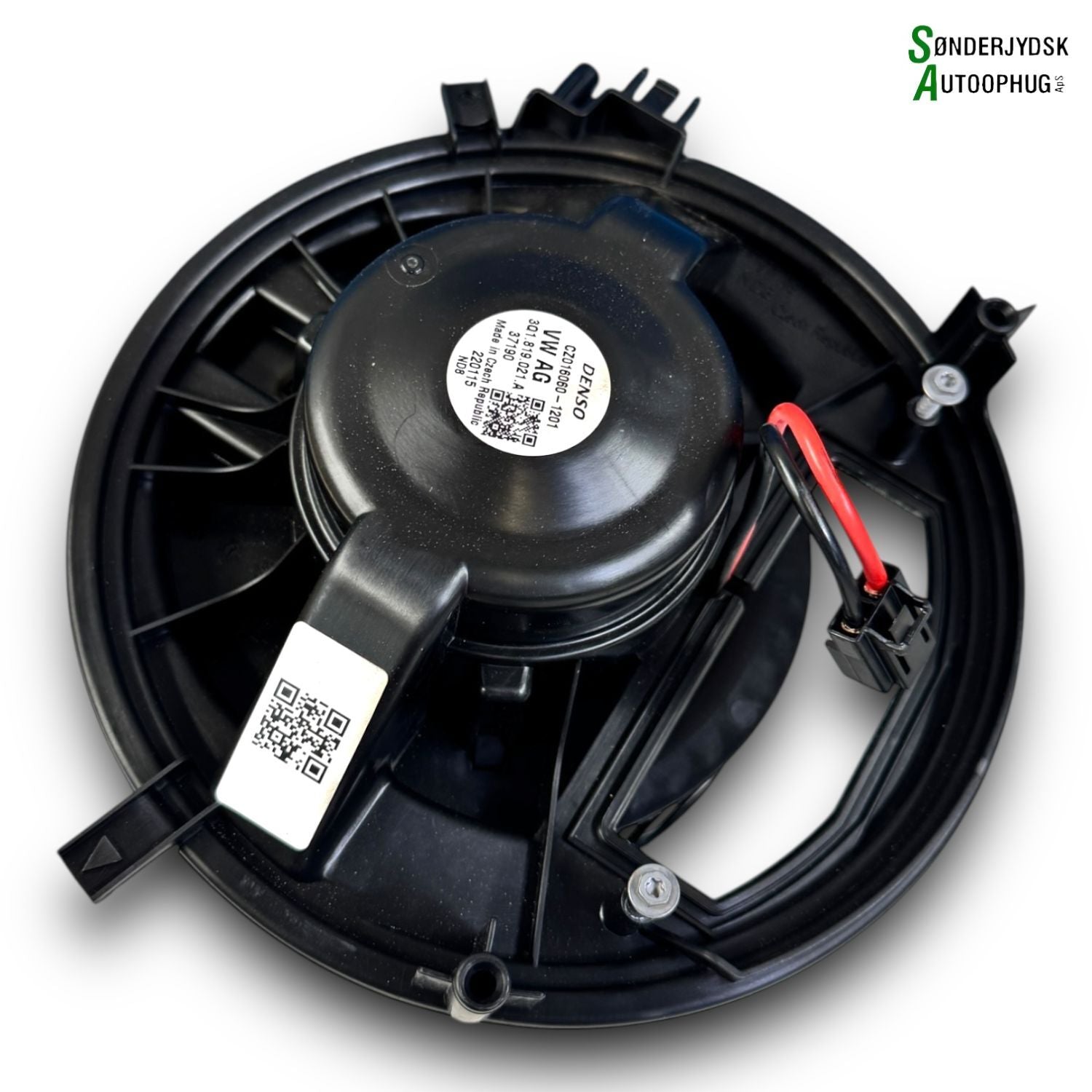 VW Passat 3G Varmeblæser Med OEM Nr. 3Q1819021D Fra VW Ophugger