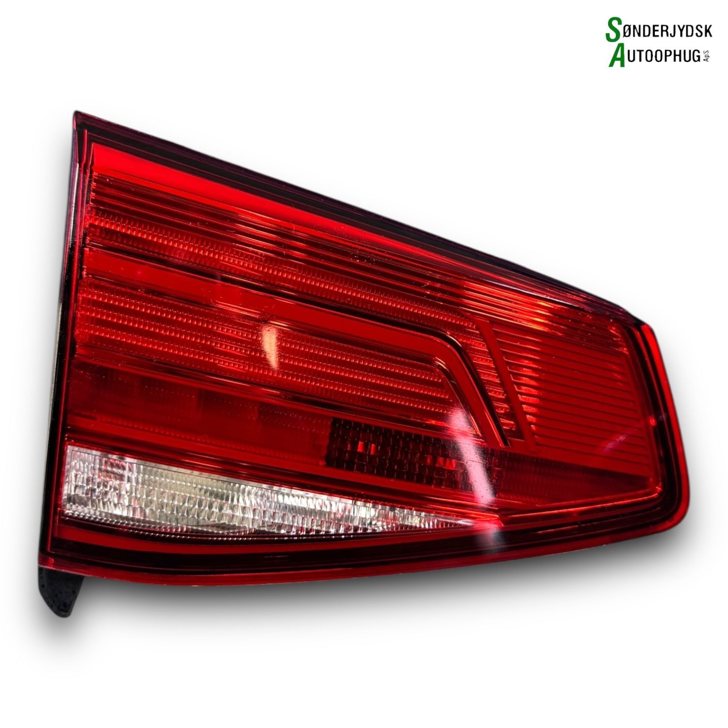 VW Passat 3G Baglygte Med OEM Nr. 3G9945093D Fra VW Ophugger