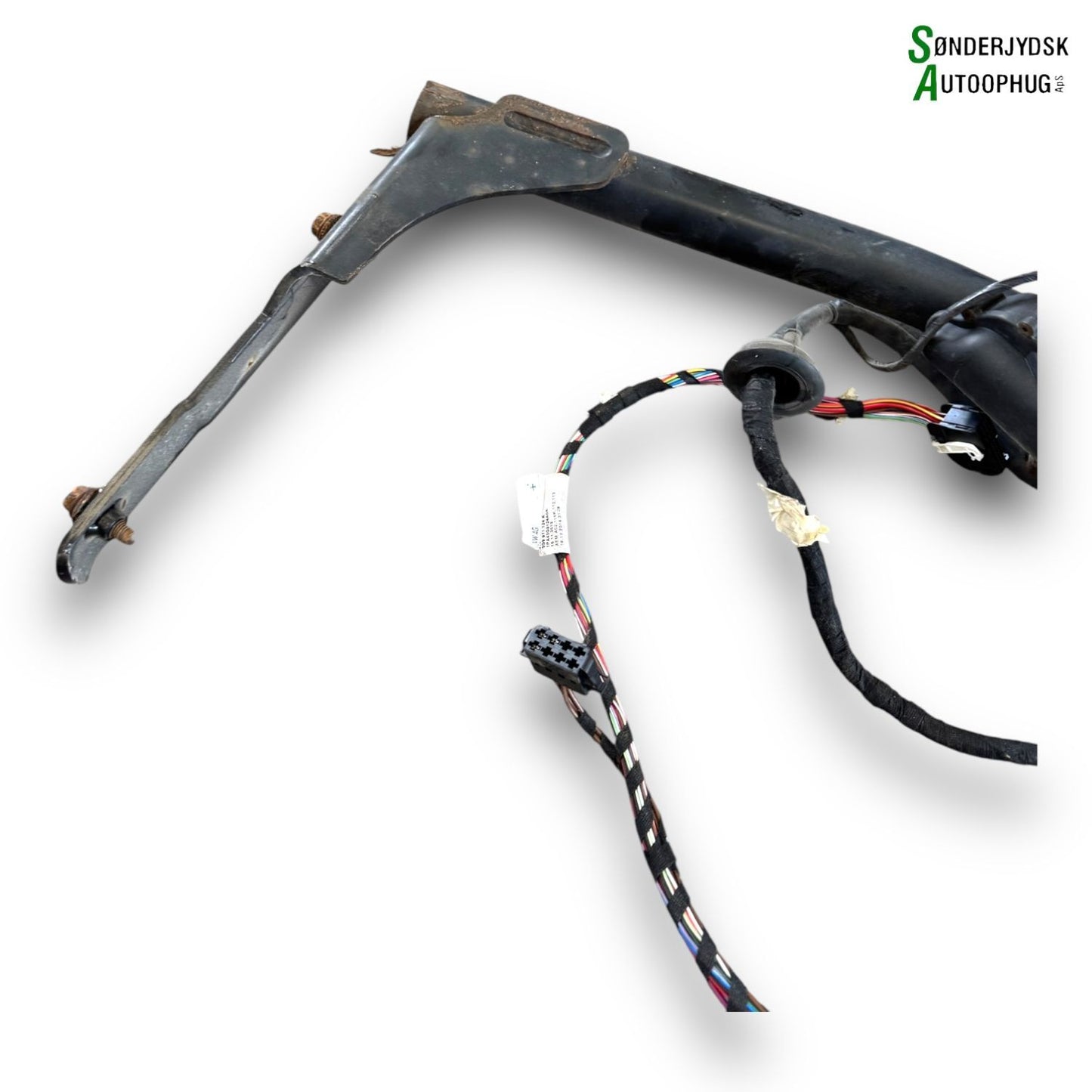 VW Passat 3G Anhængertræk, Aftagel Med OEM Nr. 3Q9803881A Fra VW Ophugger