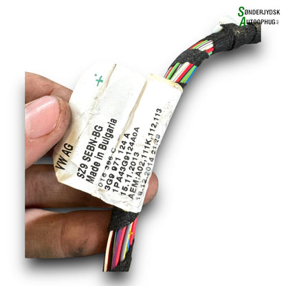 VW Passat 3G Anhængertræk, Aftagel Med OEM Nr. 3Q9803881A Fra VW Ophugger