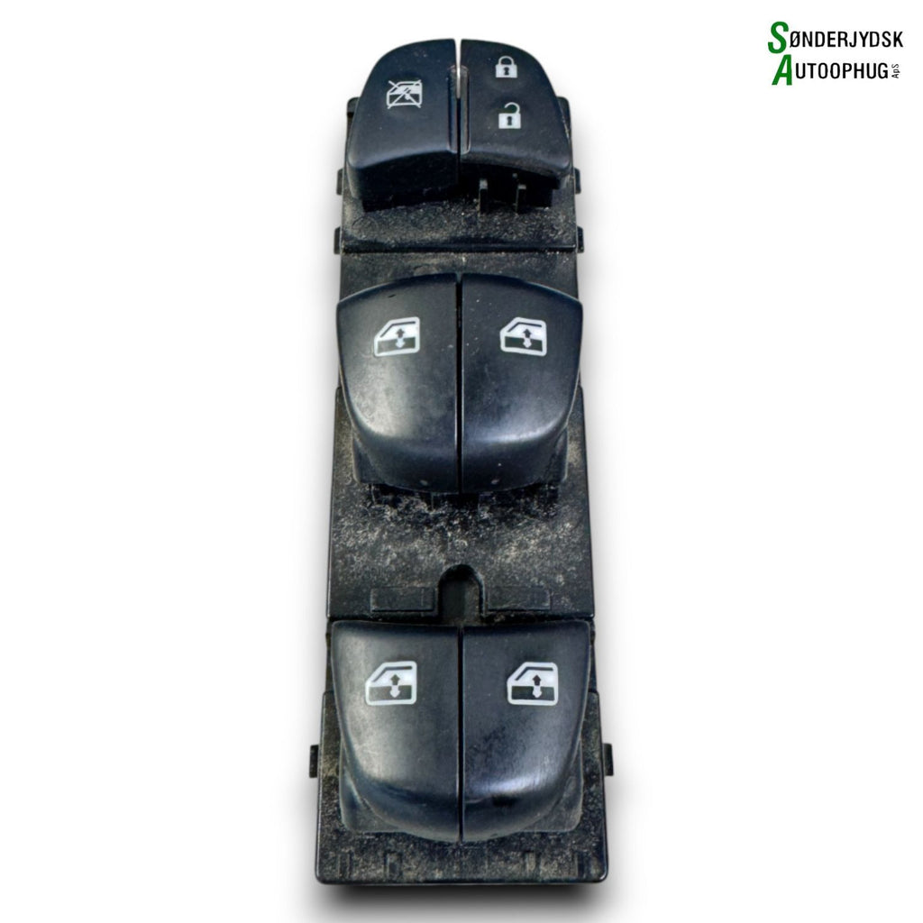 Nissan Qashqai Kontakt Rudehejs Med OEM Nr. 25401HV00B Fra Nissan Ophugger