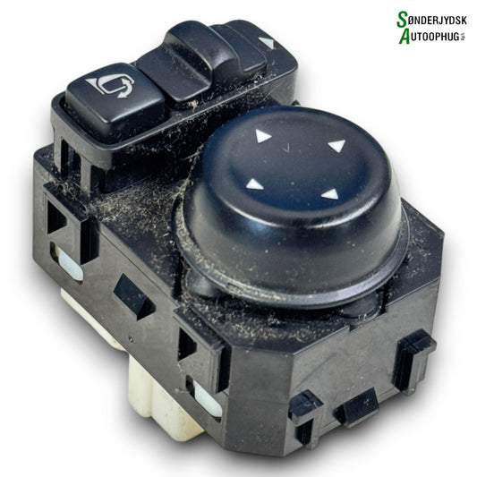 Nissan Qashqai Kontakt Sidespejl Med OEM Nr. 255704EA1B Fra Nissan Ophugger