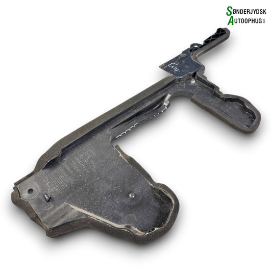 Nissan Qashqai Front, Løsdele Med OEM Nr. 21558HV30A Fra Nissan Ophugger
