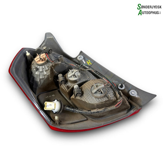 Suzuki Celerio Baglygte Med OEM Nr. 3565084M00000 Fra Suzuki Ophugger