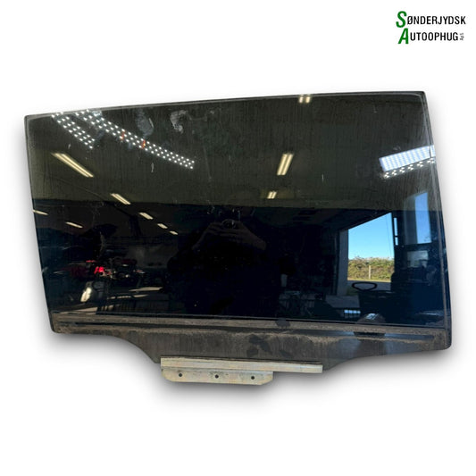 Toyota Verso Dørrude - Siderude Med OEM Nr. 681030F040 Fra Toyota Ophugger