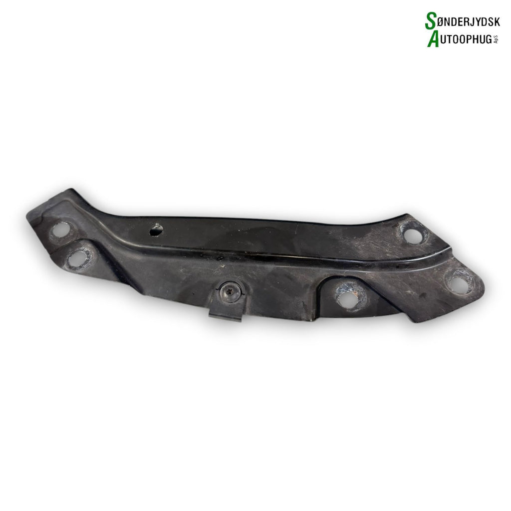 VW Polo 6C Forlygteholder Med OEM Nr. 6R0805931A Fra VW Ophugger