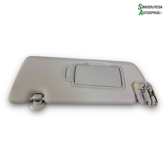 Renault Megane 4 Solskærm Med OEM Nr. 964019764R Fra Renault Ophugger