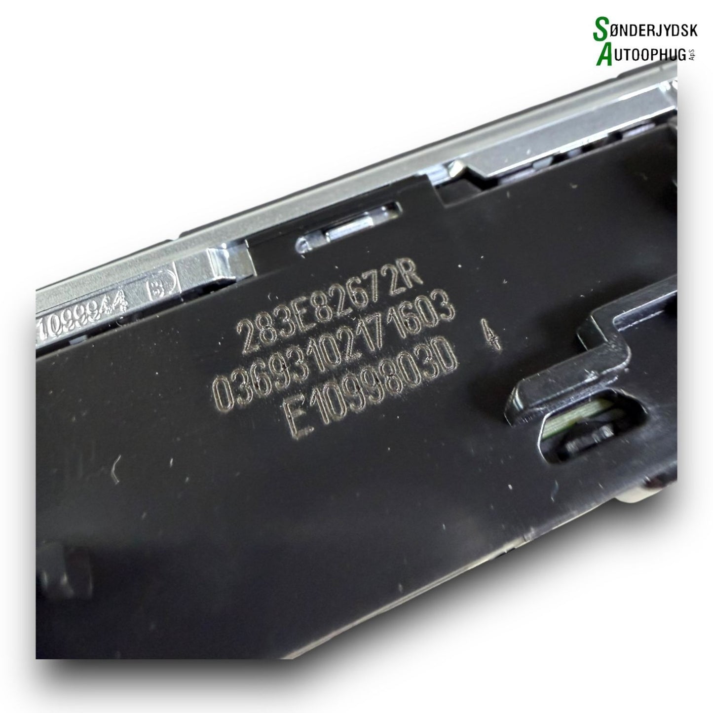 Renault Megane 4 Kontakt Sædevarme Med OEM Nr. 283E82672R Fra Renault Ophugger