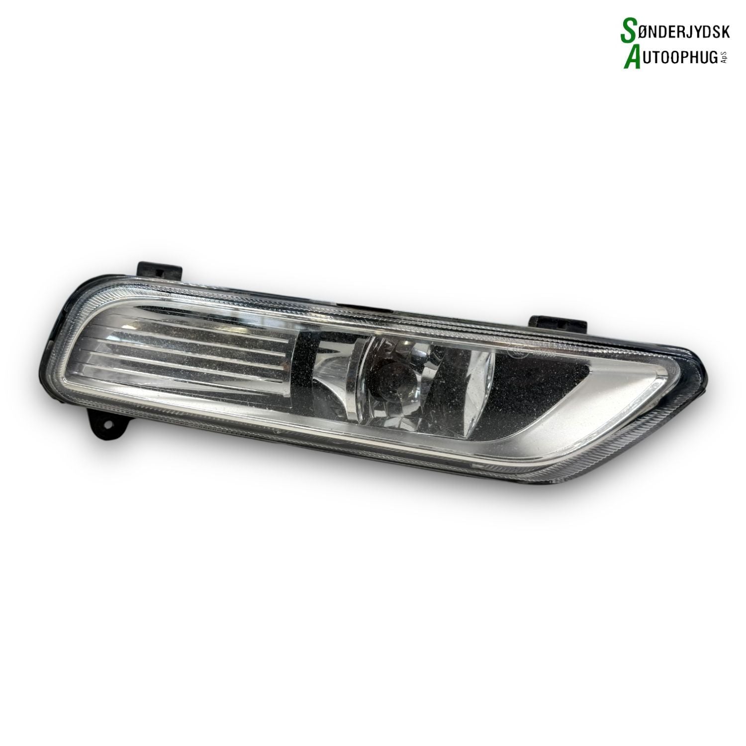 VW Passat 3C Tågelygte For Med OEM Nr. 3AA941662E Fra VW Ophugger