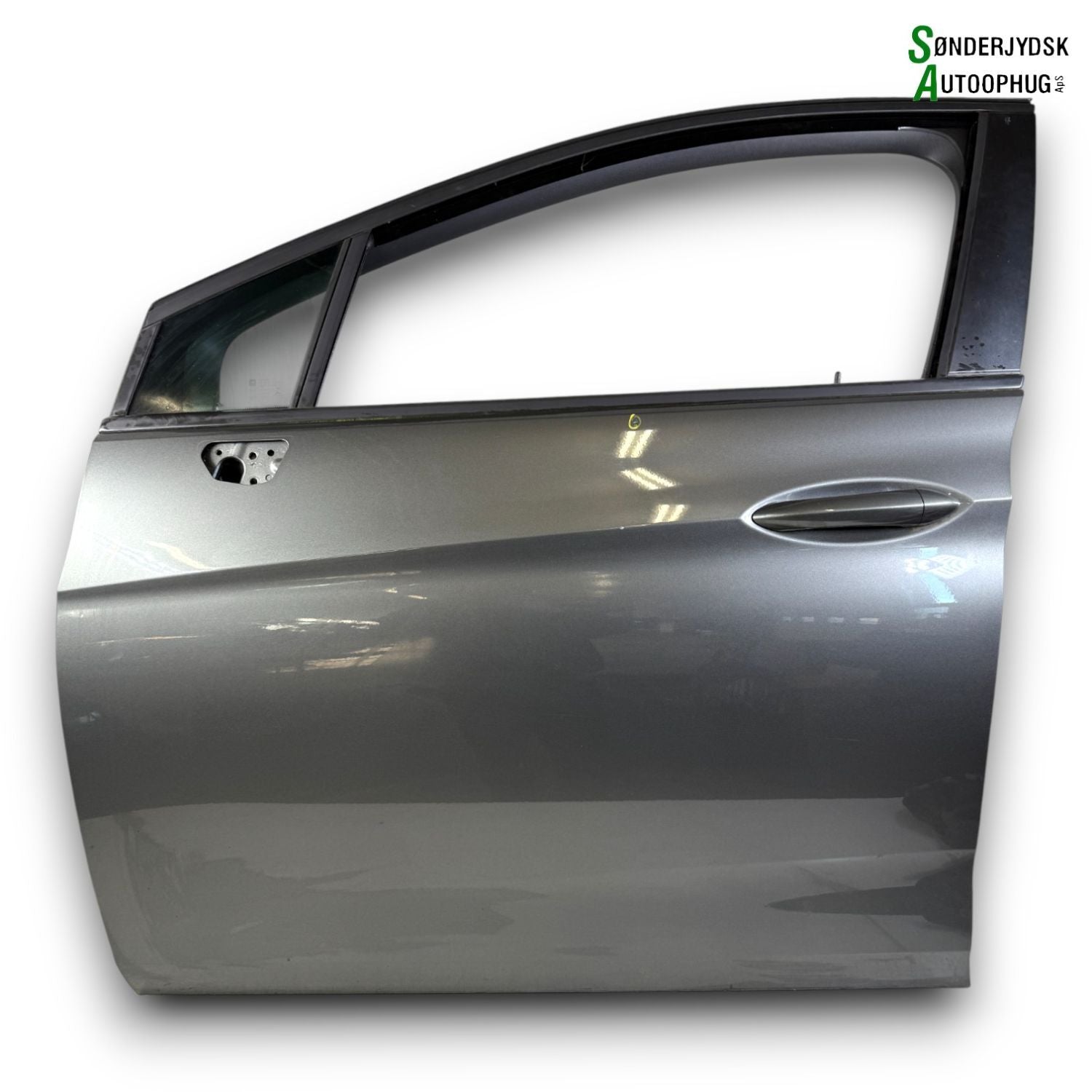 Opel Astra K Fordør V Med OEM Nr. 39028989 Fra Opel Ophugger