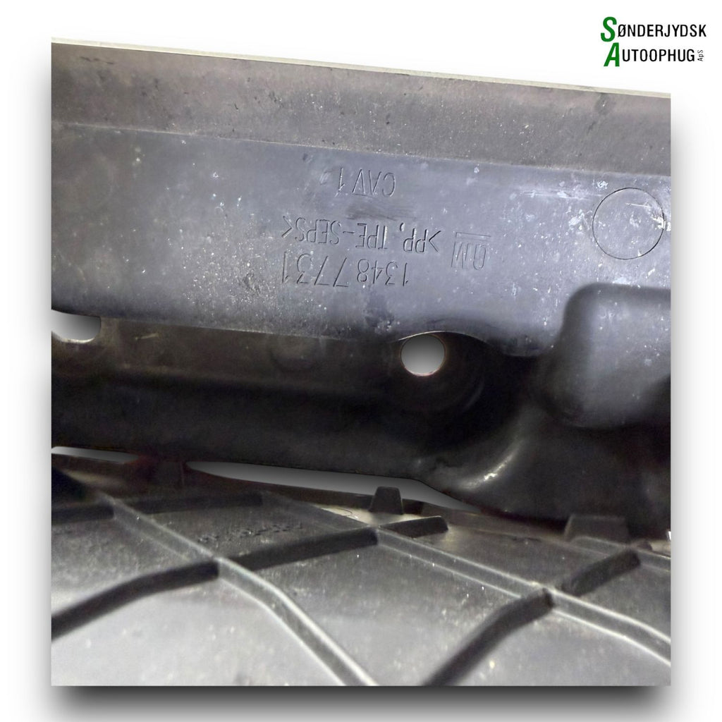 Opel Astra K Luftindtag For Med OEM Nr. 332155568 Fra Opel Ophugger