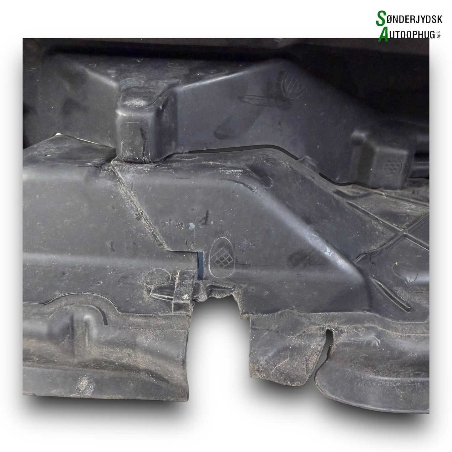 Opel Astra K Luftindtag For Med OEM Nr. 332155568 Fra Opel Ophugger