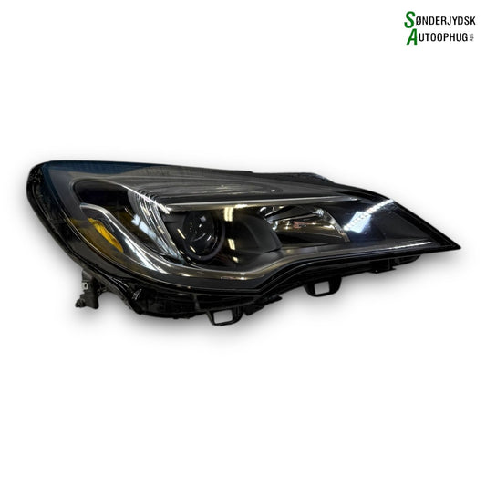 Opel Astra K Forlygte Med OEM Nr. 39081893 Fra Opel Ophugger