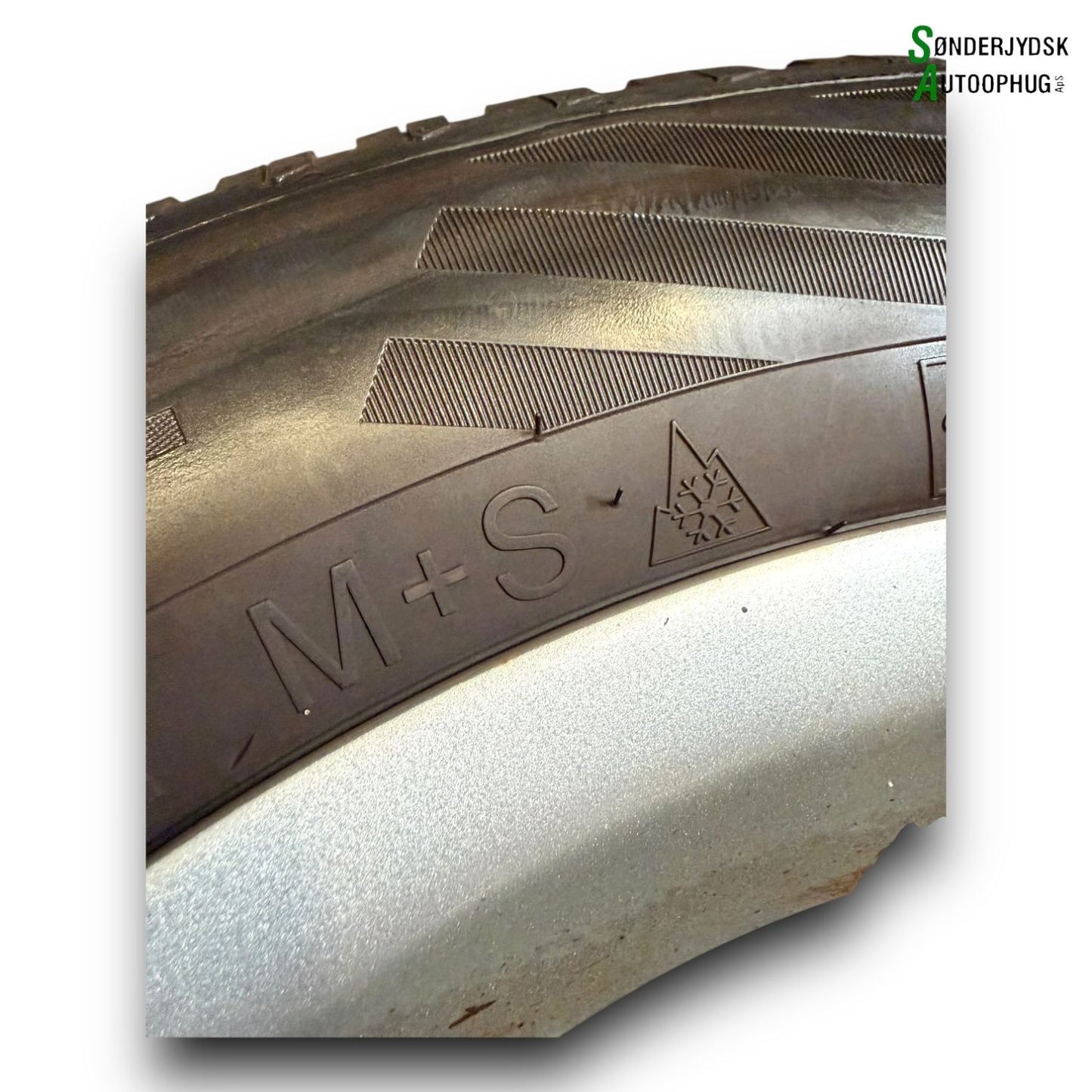 Peugeot 307 Fælge M/Vinter Dæk   Med OEM Nr. Ophugger Fra Peugeot Ophugger