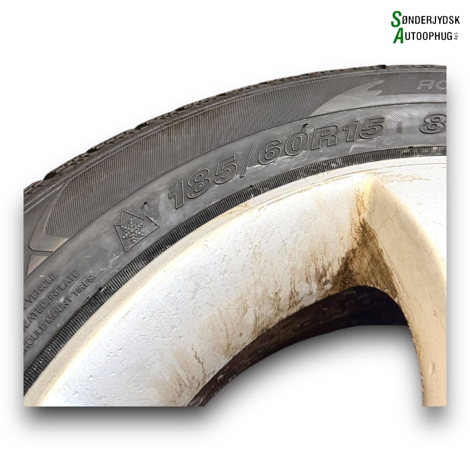 Suzuki Swift Fælge M/Vinter Dæk   Med OEM Nr. Ophugger Fra Suzuki Ophugger