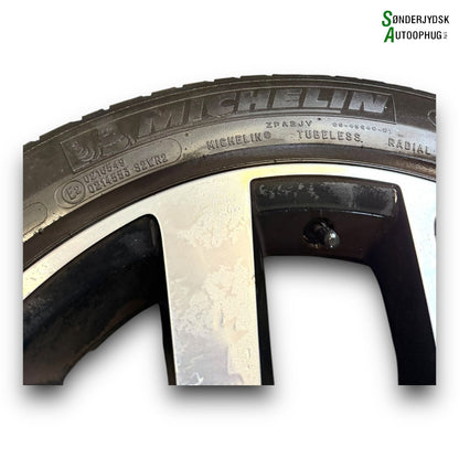 Renault Megane 4 Fælge M/Sommerdæk Med OEM Nr. 403003923R Fra Renault Ophugger