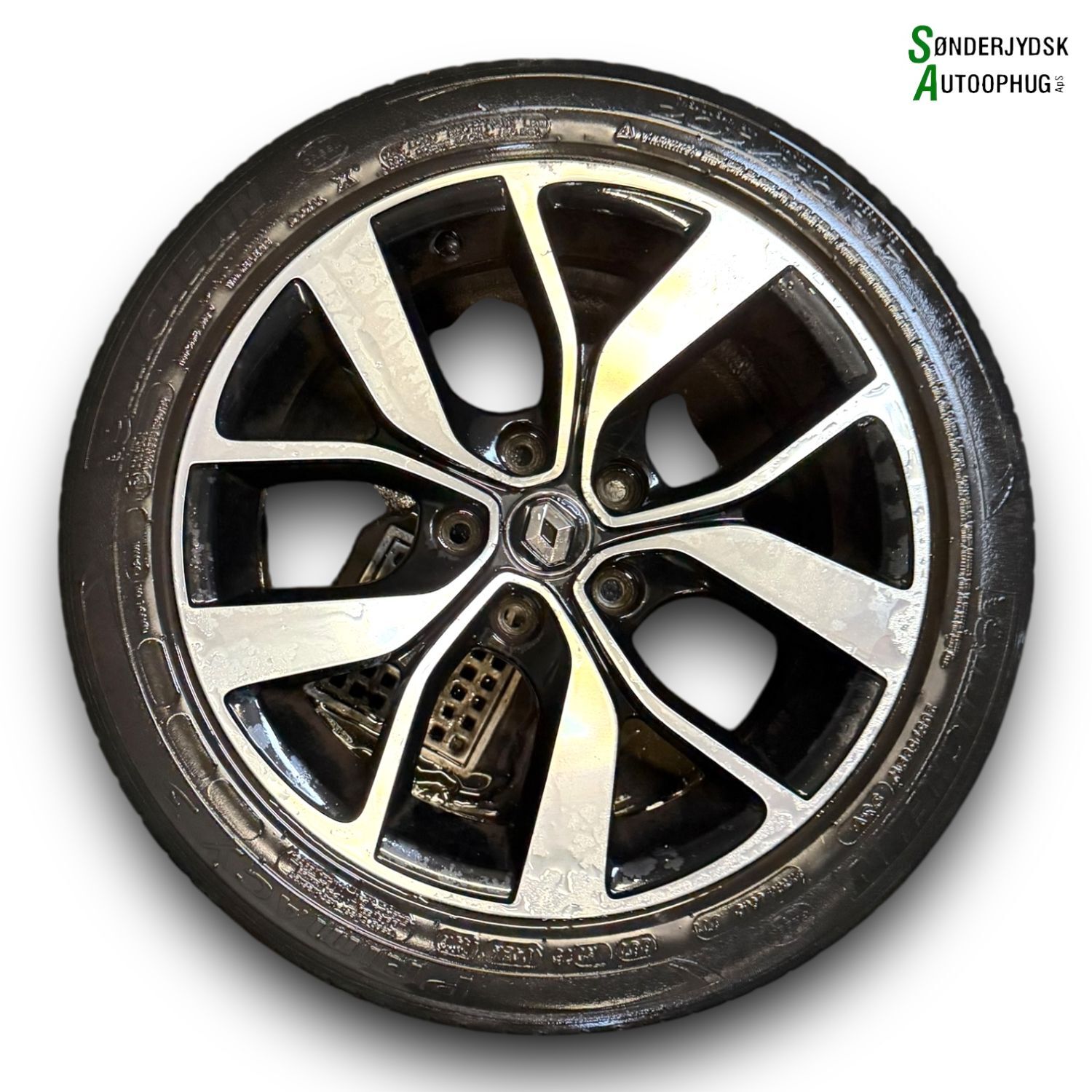 Renault Megane 4 Fælge M/Sommerdæk Med OEM Nr. 403003923R Fra Renault Ophugger