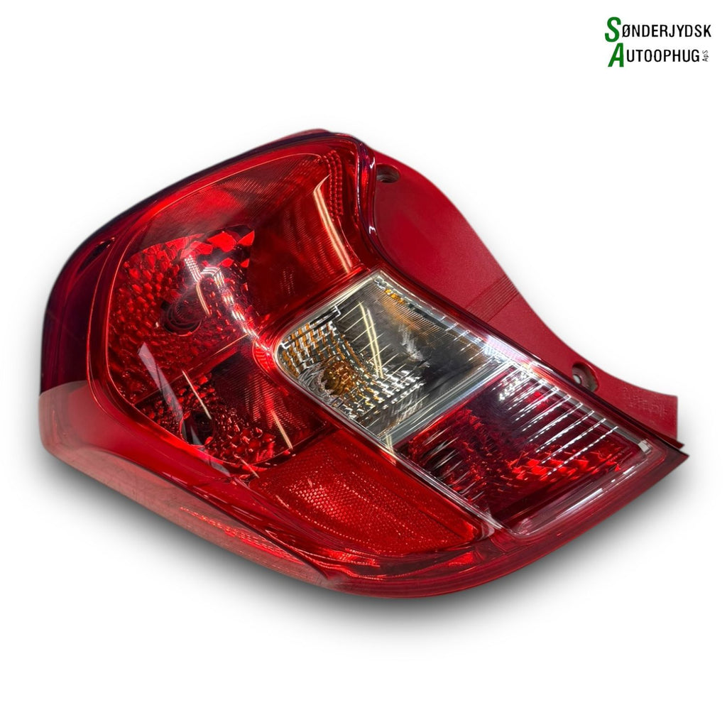 Opel Karl Baglygte Med OEM Nr. 42456950 Fra Opel Ophugger
