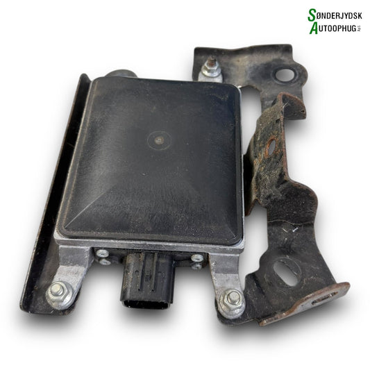 Mazda 3 BM Radar Med OEM Nr. BHS467Z4X Fra Mazda Ophugger