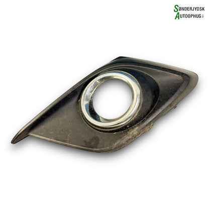 Mazda 3 BM Kofangergitter Med OEM Nr. BJE150C21A Fra Mazda Ophugger