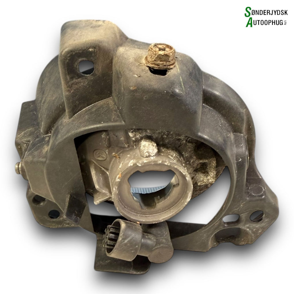 Mazda 3 Bm Tågelygte For Med OEM Nr. TK2151690A Fra Mazda Ophugger